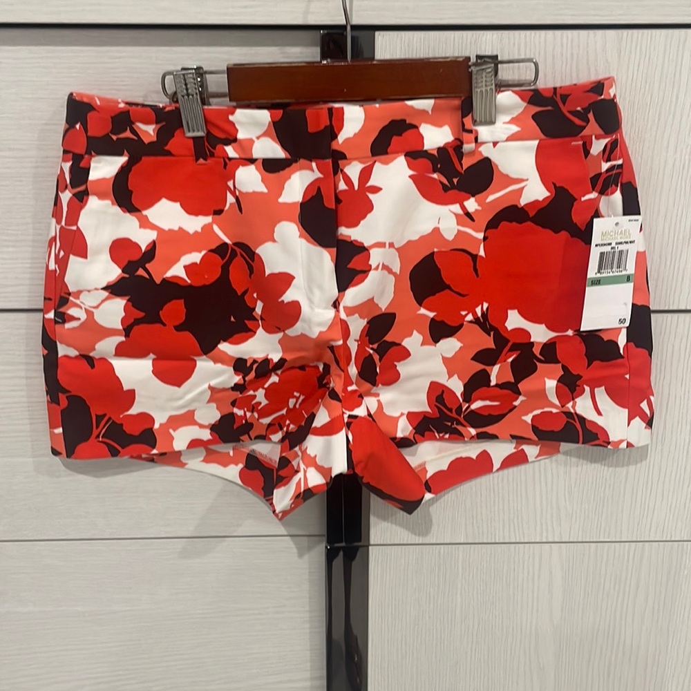 Michael Kors's short flower print. New with tag.